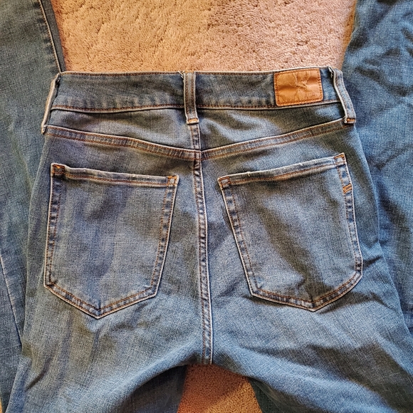 Areopostale Distressed High Rise Jeggings size 2 Reg EUC - Picture 3 of 5
